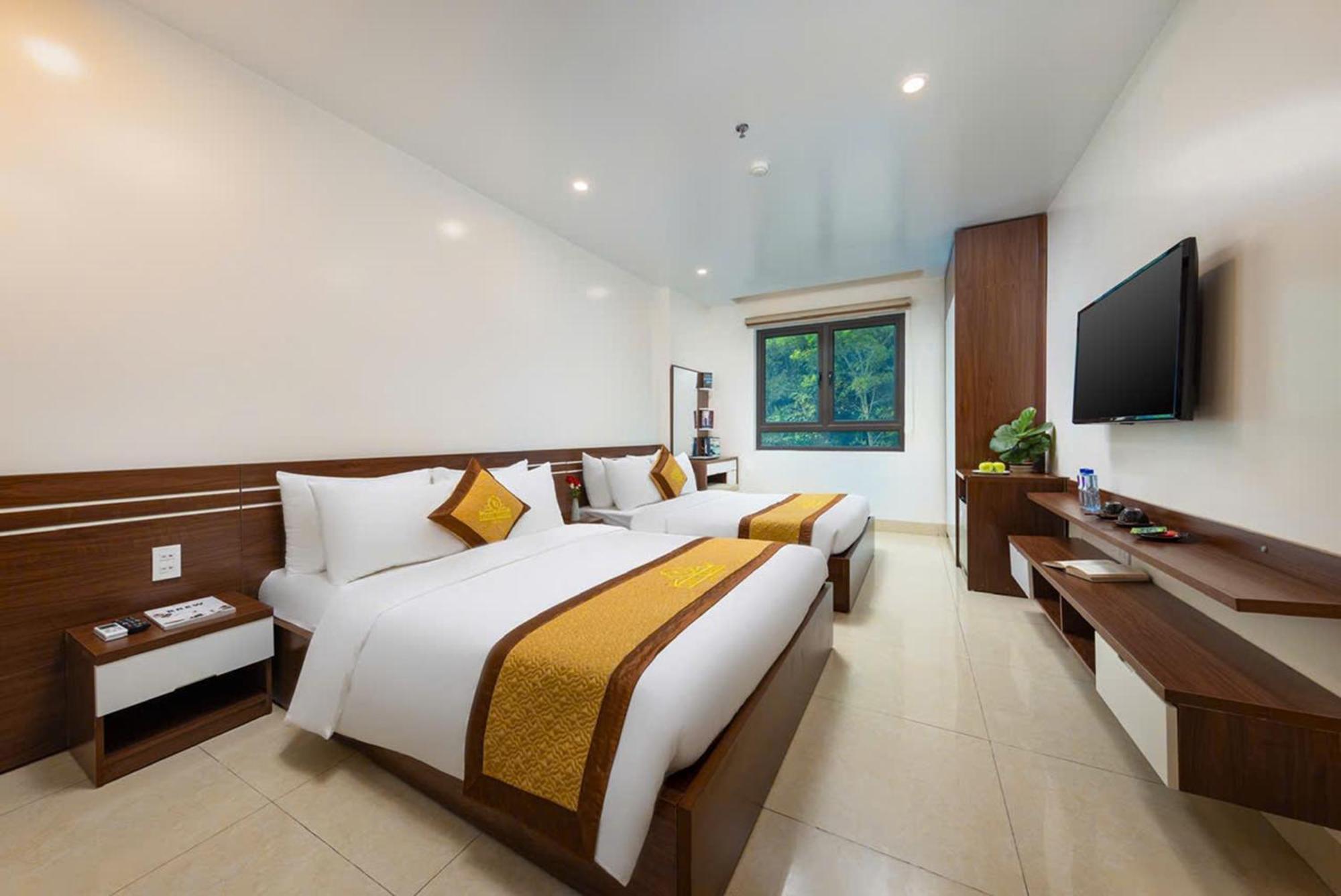 Tung Quang Hotel Dong Khe Sau Buitenkant foto