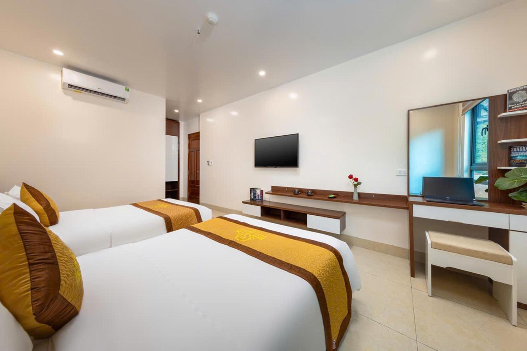 Tung Quang Hotel Dong Khe Sau Buitenkant foto